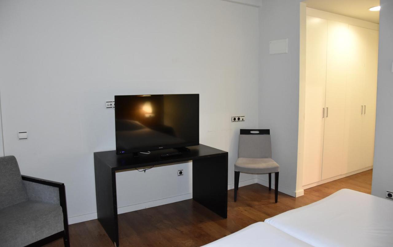 Hotel Y Apartamentos Snoe 伊萨瓦 外观 照片
