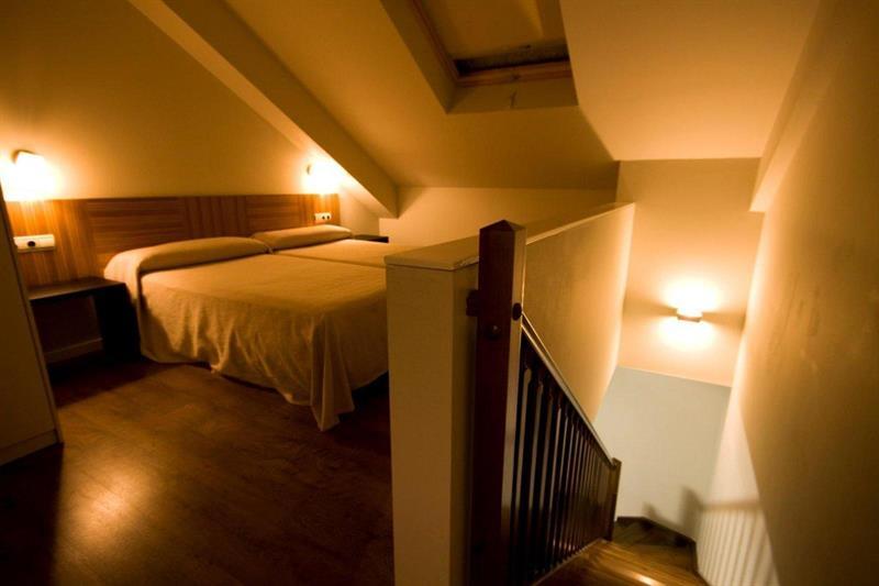 Hotel Y Apartamentos Snoe 伊萨瓦 外观 照片