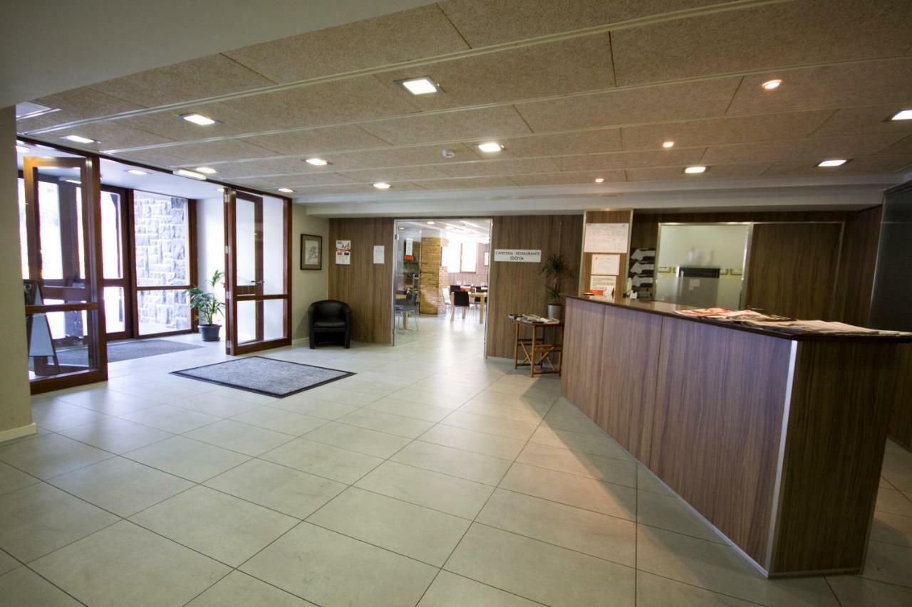 Hotel Y Apartamentos Snoe 伊萨瓦 外观 照片