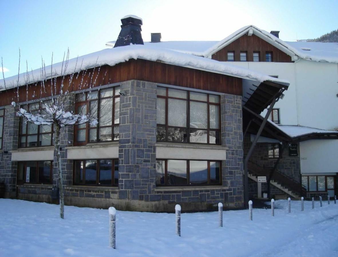 Hotel Y Apartamentos Snoe 伊萨瓦 外观 照片